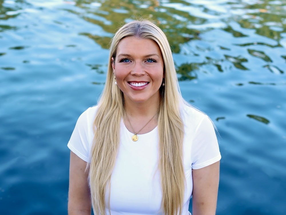 alyssa withrow 2024 headshot min